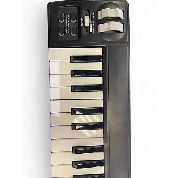 Used Midiplus AKM320 MIDI Controller