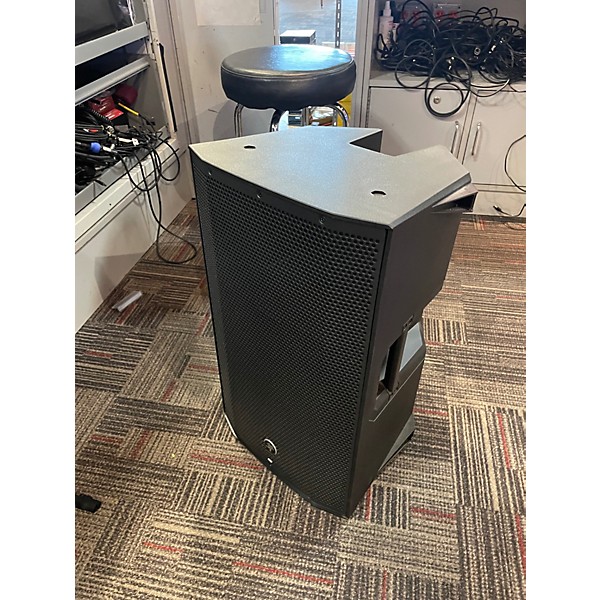 Used Mackie thump 12a Powered Speaker