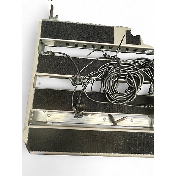 Used Miscellaneous VANGOA PEDALBOARD WITH POWER SUPPLY Pedal Board