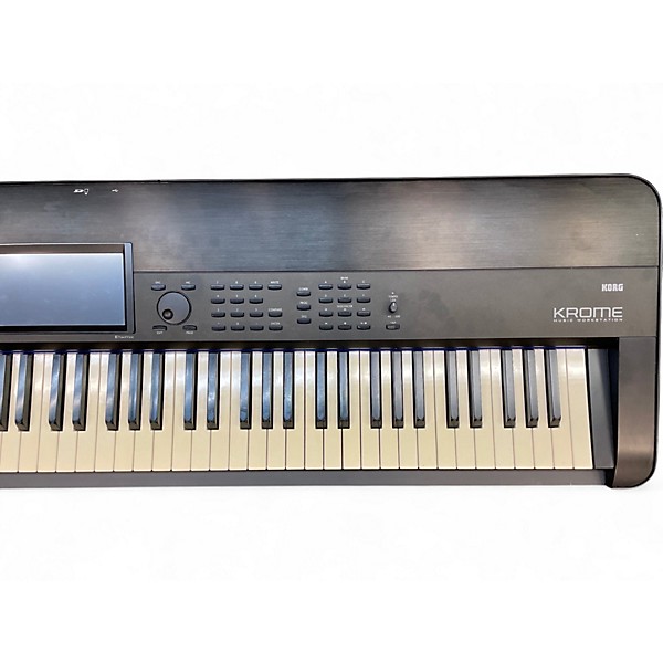 Used KORG Krome 88 Key Keyboard Workstation