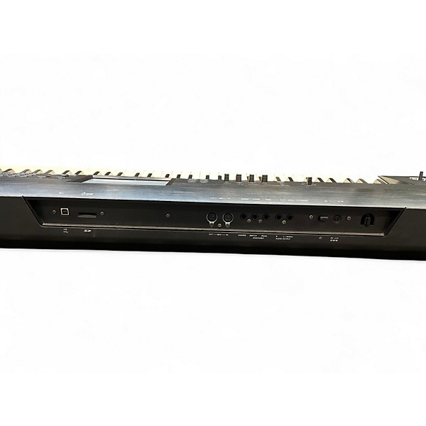 Used KORG Krome 88 Key Keyboard Workstation