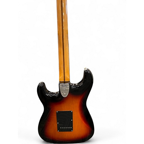 Used Fender Classic Series '70s Stratocaster 2 Color Sunburst Solid Body Electric Guitar