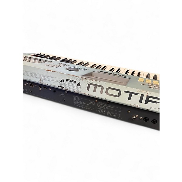 Used Yamaha Motif XS6 61 Key Keyboard Workstation