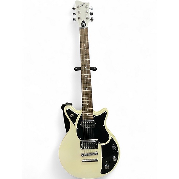 Used First Act Garage Master Volkswagon White Solid Body Electric Guitar