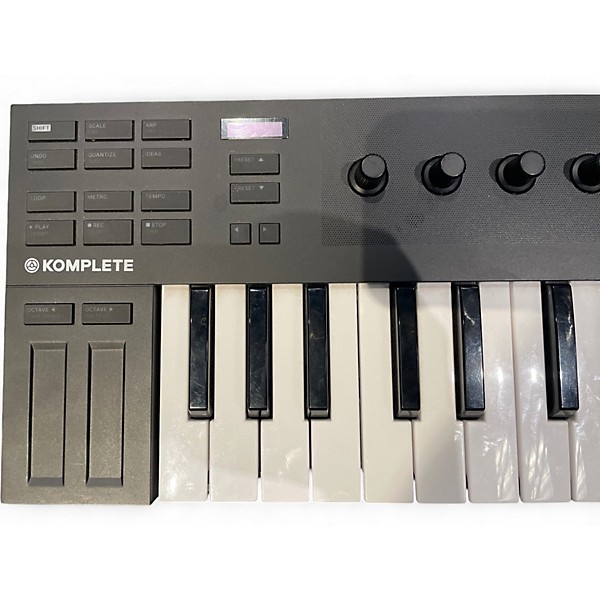 Used Komplete M32 MIDI Controller