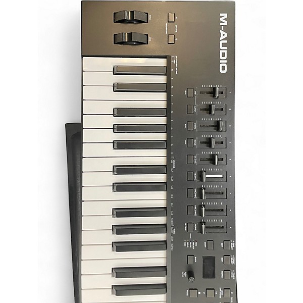 Used M-Audio Oxygen 61 Key MIDI Controller