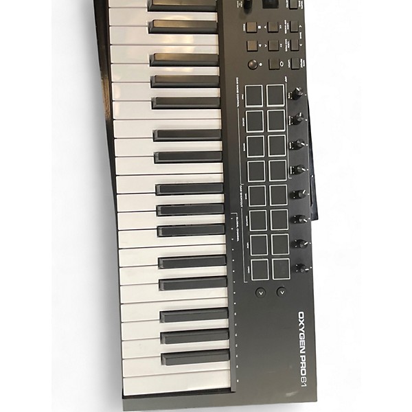 Used M-Audio Oxygen 61 Key MIDI Controller