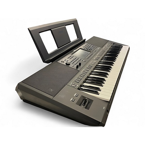 Used Yamaha PSR-SX700 Portable Keyboard