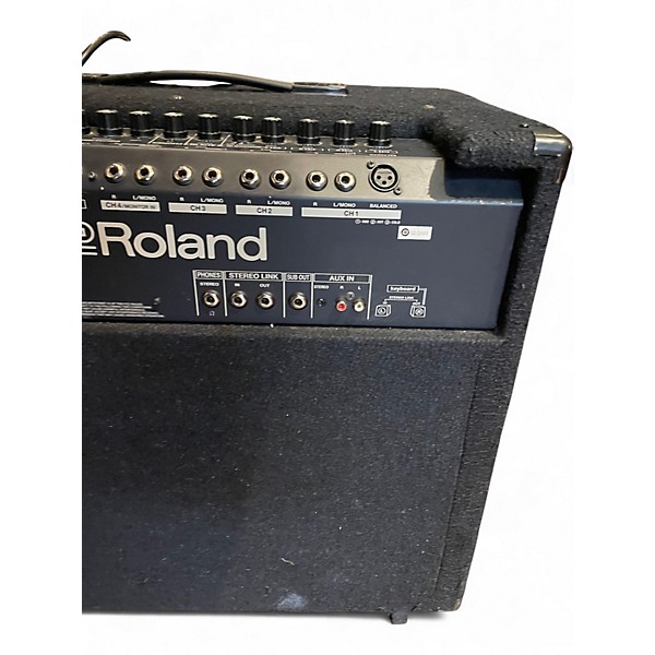 Used Roland kc600 Keyboard Amp