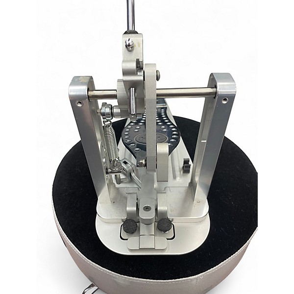 Used DW DWCPMCDXF MFG SINGLE PEDAL Single Bass Drum Pedal