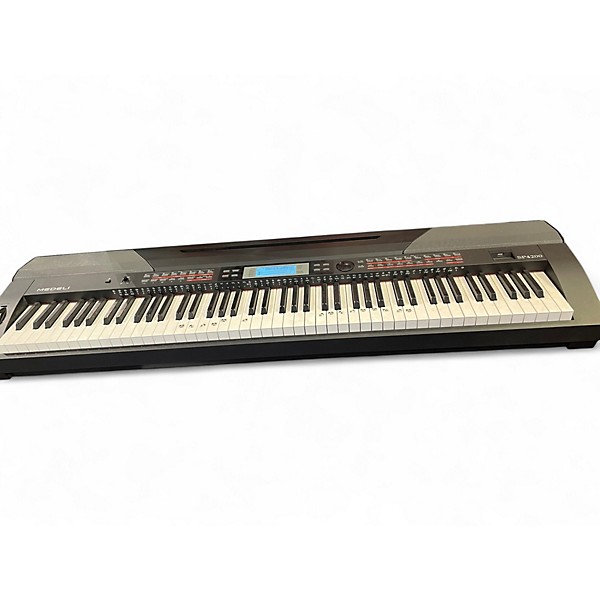 Used Medeli SP4200 Keyboard Workstation
