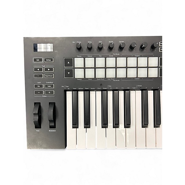 Used Novation Launchkey 25 Key MIDI Controller