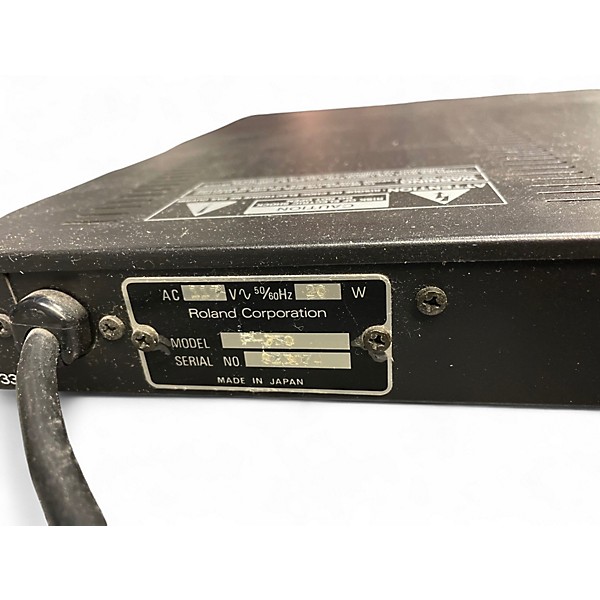 Used Roland P 330 Synthesizer