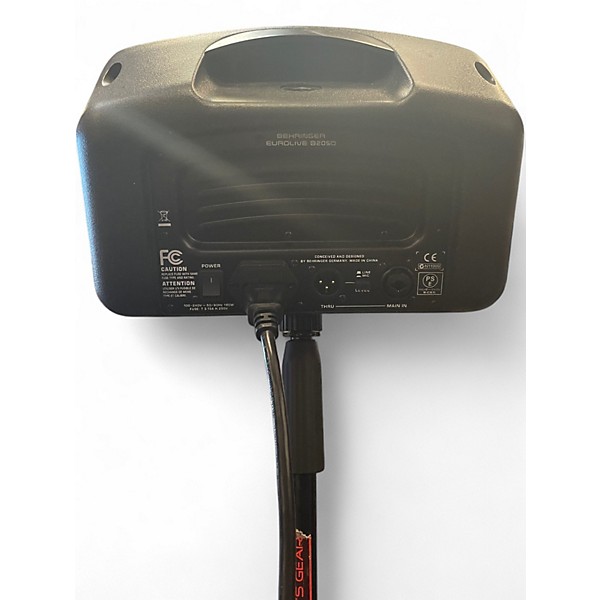 Used Behringer B205D Powered Monitor