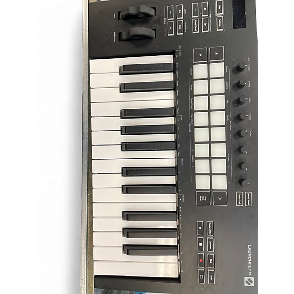 Used Novation Launchkey 25 Key MIDI Controller