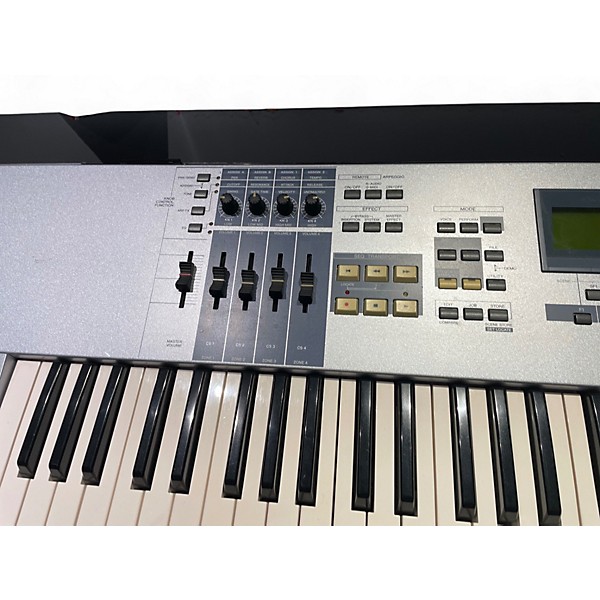 Used Yamaha Motif ES7 76 Key Keyboard Workstation