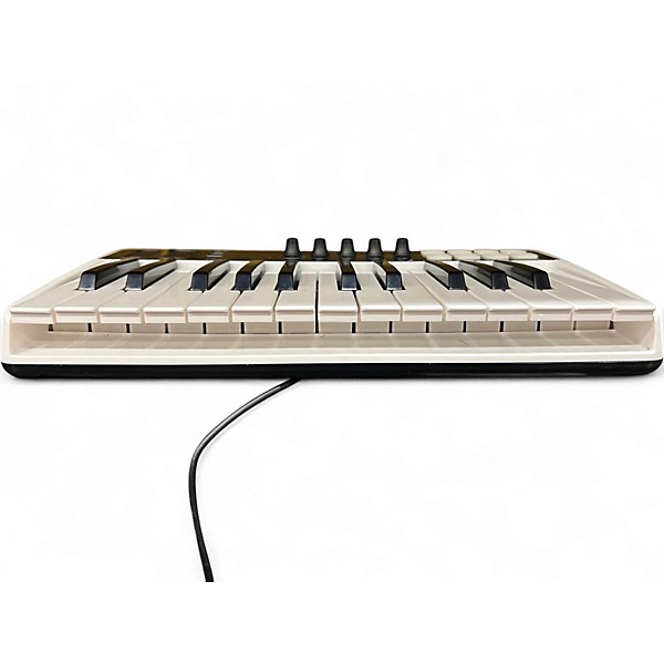 Used IK Multimedia IRIG KEYS I/O 25 MIDI Controller