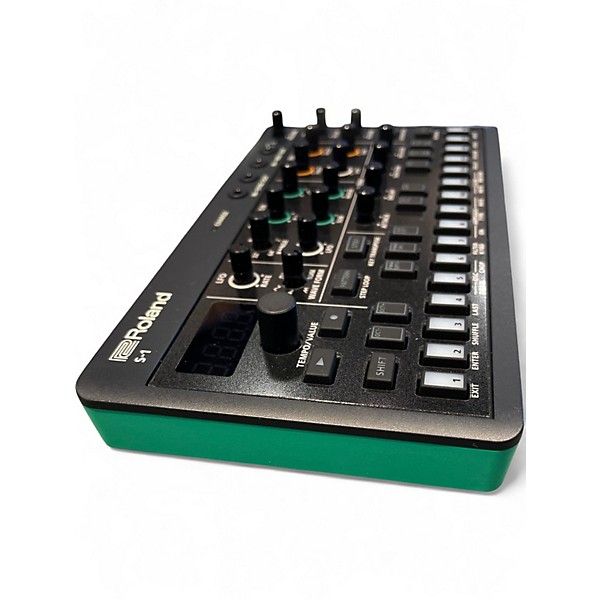 Used Roland S-1 Tweak Synthesizer Synthesizer