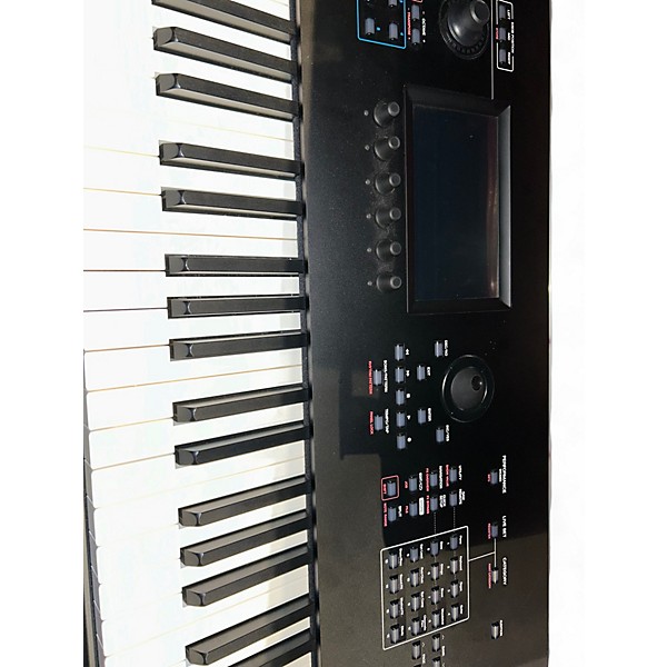 Used Yamaha MONTAGE M8X Keyboard Workstation
