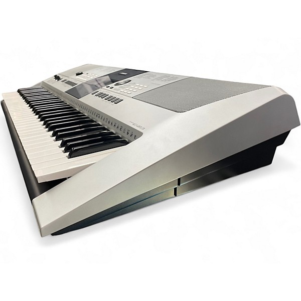 Used Yamaha PSR-E413 Portable Keyboard