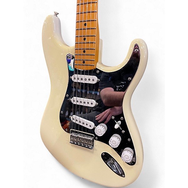 Used Fender NILES RODGERS SIGNATURE STRATOCASTER "THE HITMAKER" Olympic White Solid Body Electric Guitar