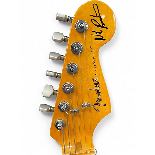 Used Fender NILES RODGERS SIGNATURE STRATOCASTER "THE HITMAKER" Olympic White Solid Body Electric Guitar