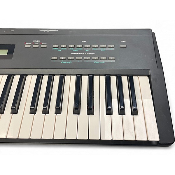 Used Yamaha SY35 Synthesizer