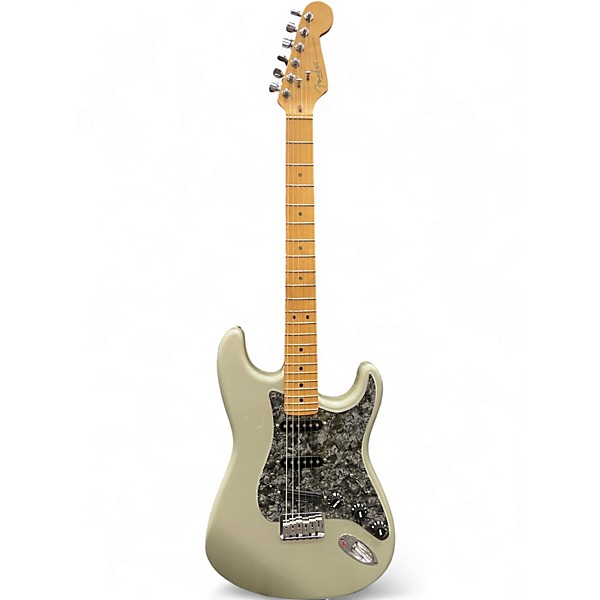 Used 1998 Fender American Standard Stratocaster Hardtail Silver Solid Body Electric Guitar