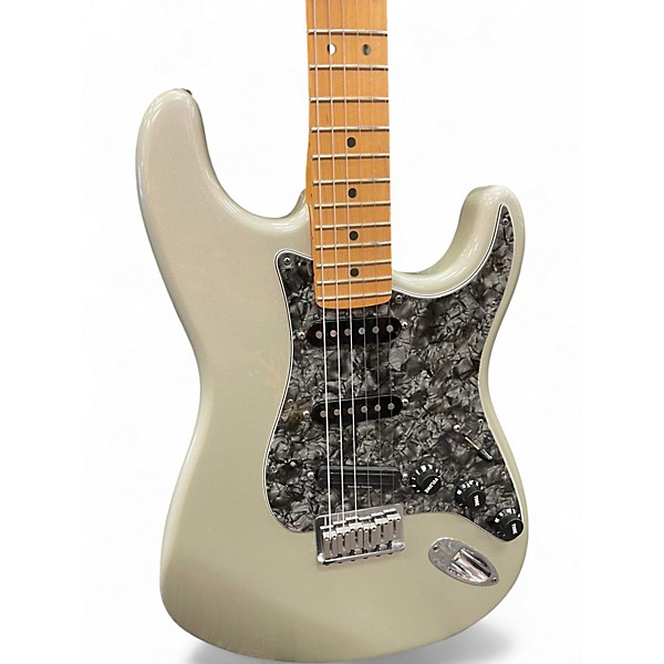 Used 1998 Fender American Standard Stratocaster Hardtail Silver Solid Body Electric Guitar