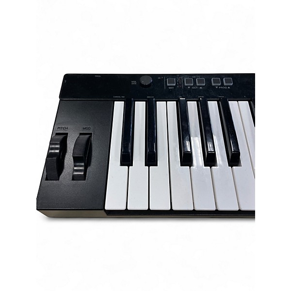 Used IK Multimedia iRig keys 37pro MIDI Controller