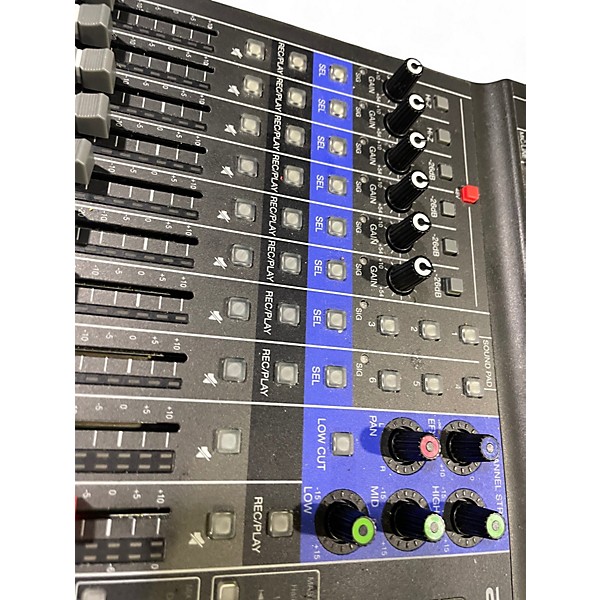 Used Zoom LIVETRAK L-8 Powered Mixer