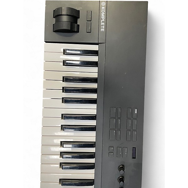 Used Native Instruments Komplete Kontrol A61 MIDI Controller