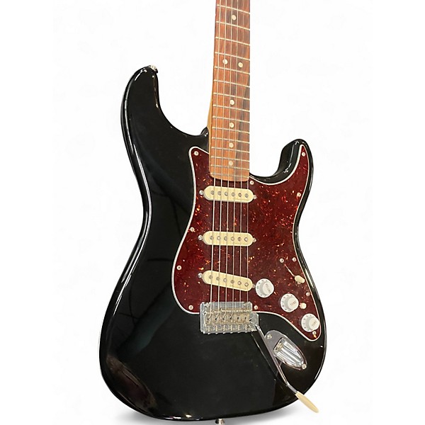 Used Fender Deluxe Stratocaster Black Solid Body Electric Guitar