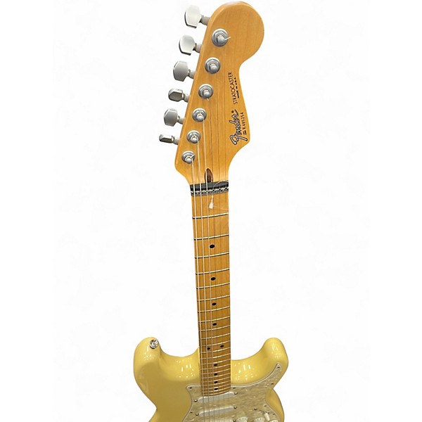 Vintage 1988 Fender AMERICAN STRATOCASTER PLUS Olympic White Solid Body Electric Guitar