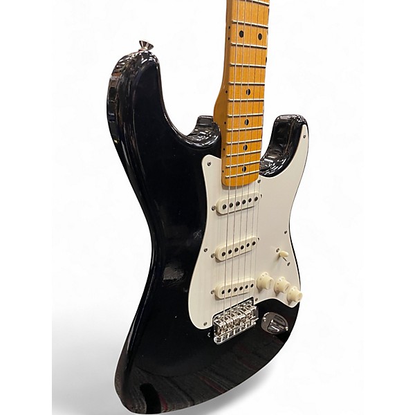 Used Fender 1967 Stratocaster Closet Classic black Solid Body Electric Guitar
