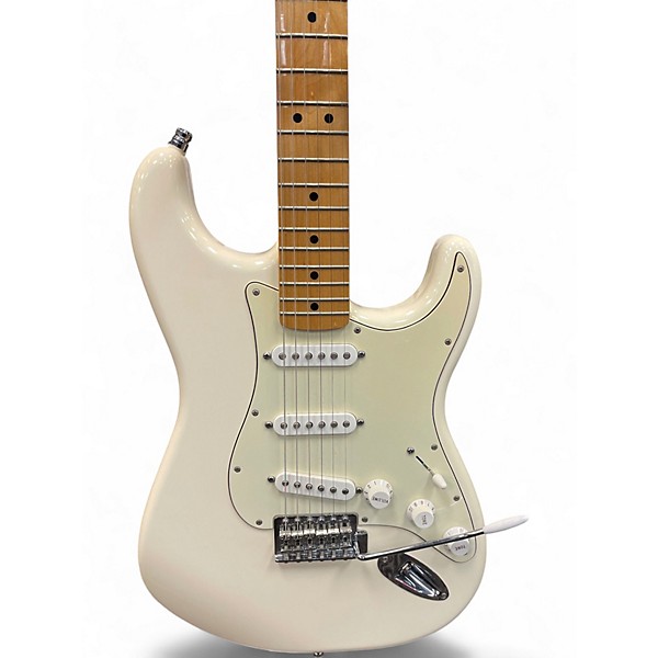 Used 2013 Fender Standard Stratocaster Alpine White Solid Body Electric Guitar