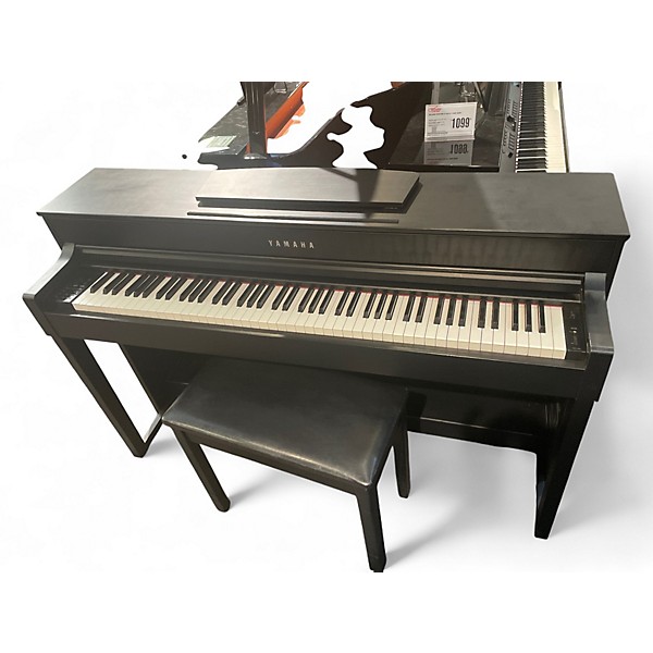 Used Yamaha CLP-535 Digital Piano