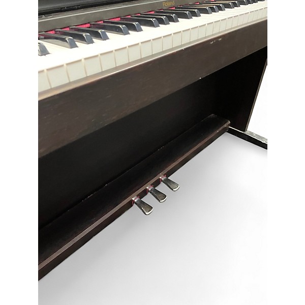 Used Roland hp 1800 Digital Piano
