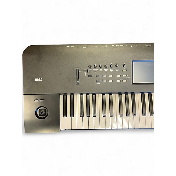 Used KORG Nautilus-61 Keyboard Workstation