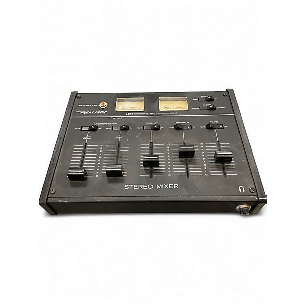 Used Realistic 32-1101A Powered Mixer