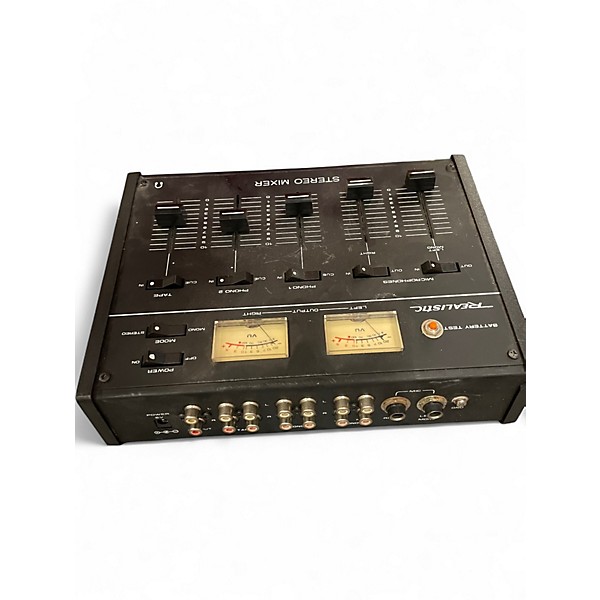 Used Realistic 32-1101A Powered Mixer