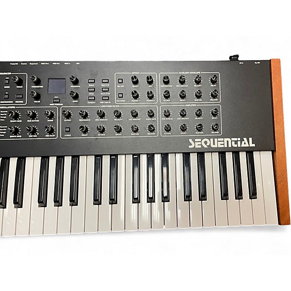 Used Sequential Prophet Rev 2 16 Voice Polyphonic Synthesizer
