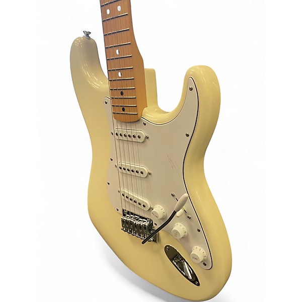 Used Fender Player Stratocaster Left Handed Olympic White Solid Body Electric Guitar