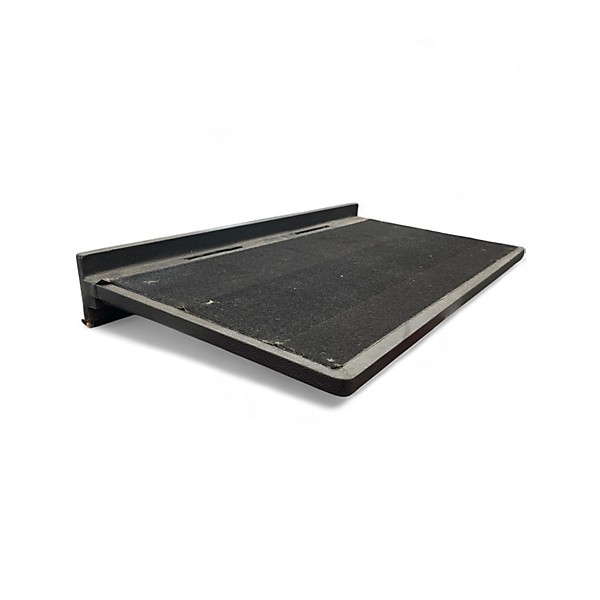 Used Gator pedal tote Pedal Board