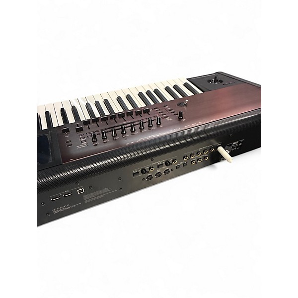 Used KORG KRONOS 2 Keyboard Workstation