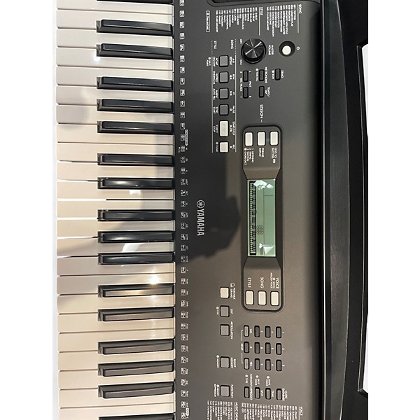 Used Yamaha PSRE373 Keyboard Workstation