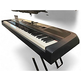 Used Yamaha DGX670 Keyboard Workstation