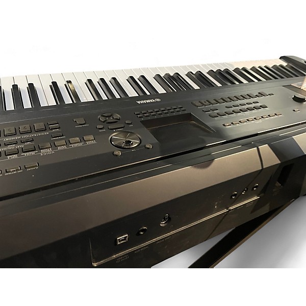 Used Yamaha DGX670 Keyboard Workstation