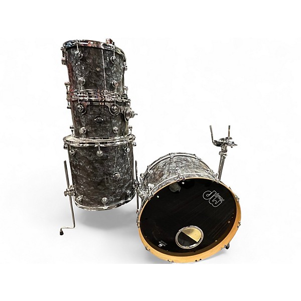 Used DW 4 Piece Performance Series Black Diamond Drum Kit