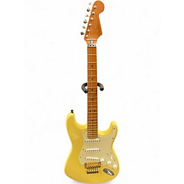 Used Fender FR Classic Stratocaster Vintage White Solid Body Electric Guitar